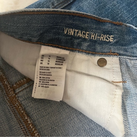 AMERICAN EAGLE JEANS HIGH RISE STRAIGHT LEG - Picture 3 of 4